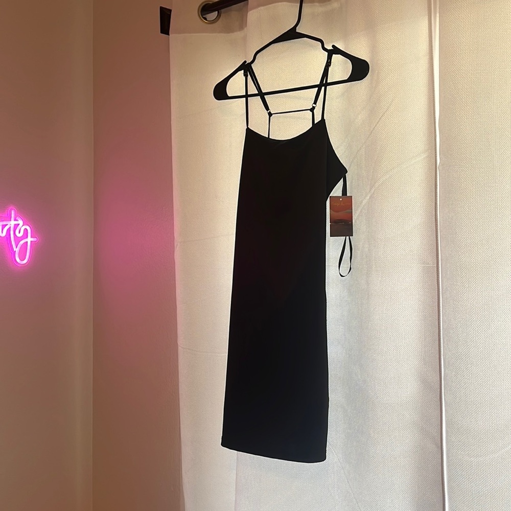Black Satin dress! NWT! Make offers, i’m very flexible!
